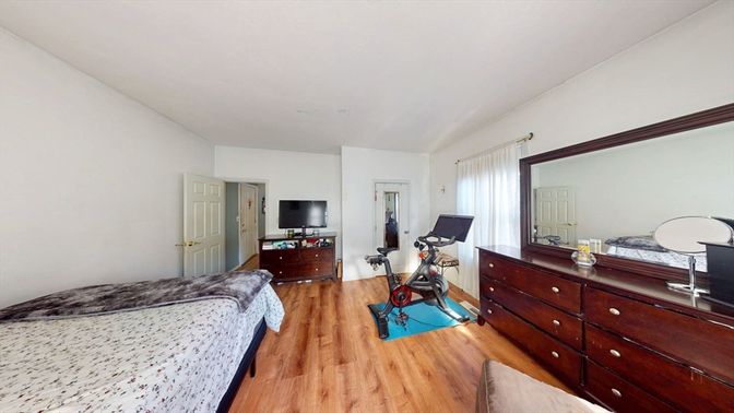 Bedroom, Fitness Equipment, Interior, Wood Texture Flooring