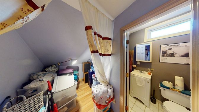 Interior, Washer, Wood Texture Flooring