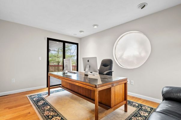 Home Office, Interior, Recessed Lighting, Wood Texture Flooring
