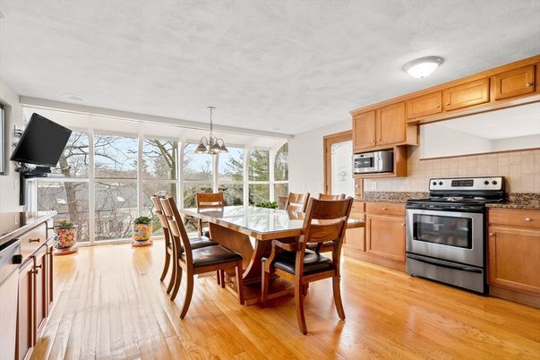 Dining room, Interior, Kitchen, Stainless Steel Appliances, Wood Texture Flooring