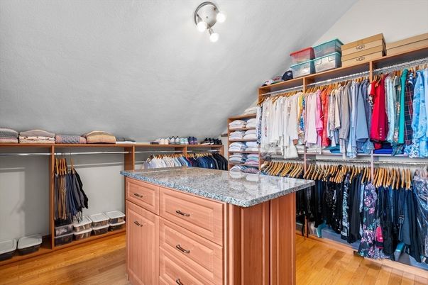 Interior, Walk-in Closets, Wood Texture Flooring