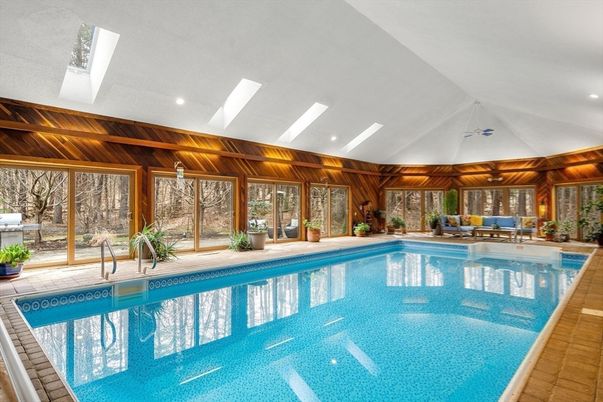 Interior, Pool, Recessed Lighting