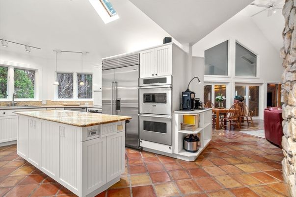Interior, Kitchen, Pendant Lights, Stainless Steel Appliances