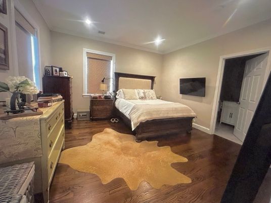 Bedroom, Interior, Recessed Lighting, Wood Texture Flooring