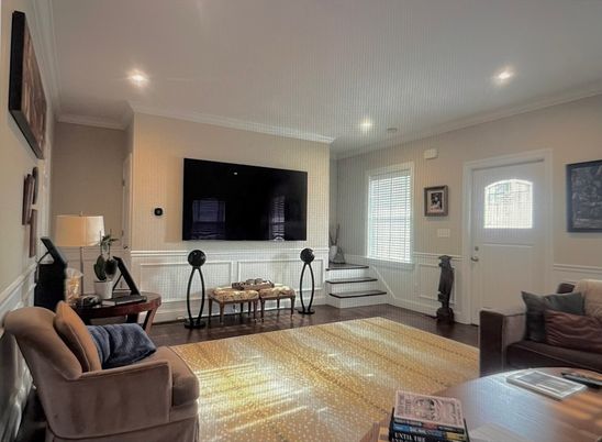 Interior, Living room, Recessed Lighting, Wood Texture Flooring