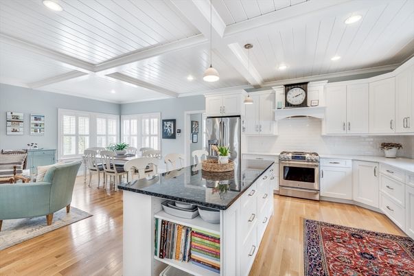 Dining room, Interior, Kitchen, Pendant Lights, Recessed Lighting, Stainless Steel Appliances, Wood Texture Flooring