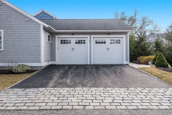 Detached Garage, Exterior