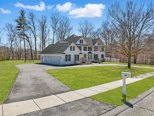 Attached, Backyard, Exterior, Facade, French Provincial