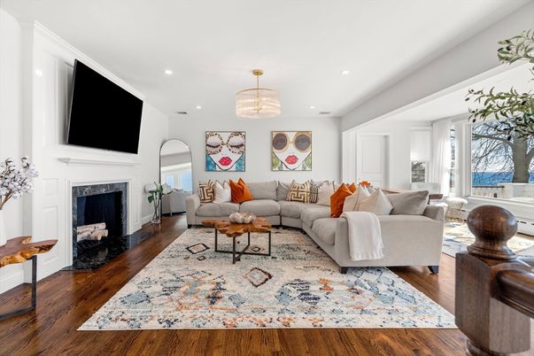 Fireplace, Interior, Living room, Pendant Lights, Recessed Lighting, Wood Texture Flooring