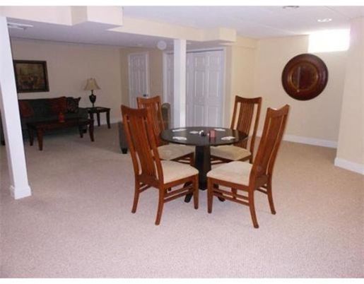 Dining room, Interior