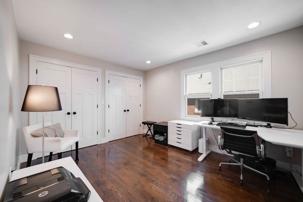 Home Office, Interior, Recessed Lighting, Wood Texture Flooring