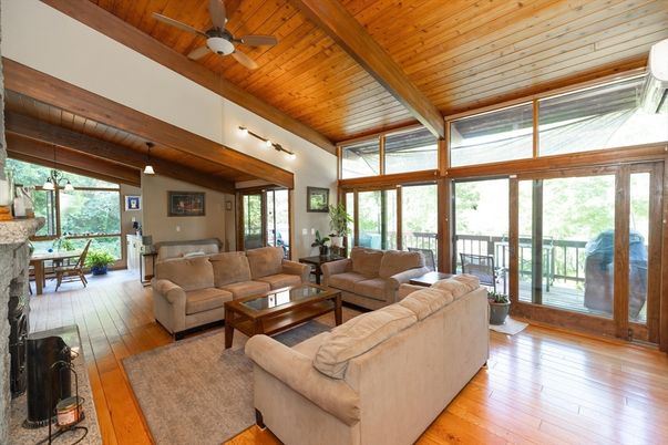 Dining room, Interior, Living room, Pendant Lights, Wooden Beams, Wooden Ceilings, Wood Texture Flooring