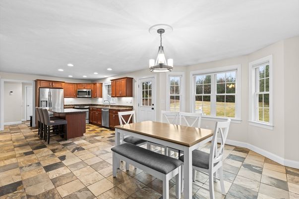 Dining room, Interior, Kitchen, Pendant Lights, Recessed Lighting, Stainless Steel Appliances
