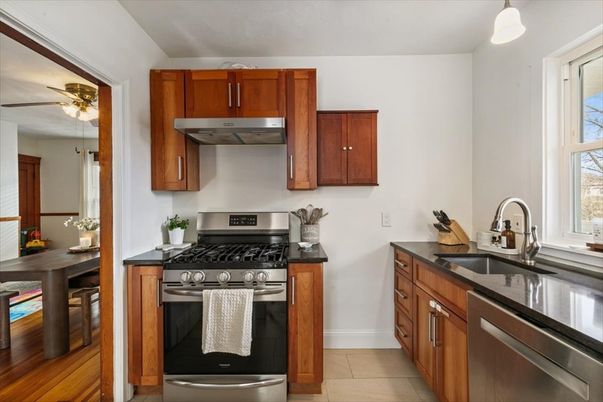 Interior, Kitchen, Pendant Lights, Stainless Steel Appliances