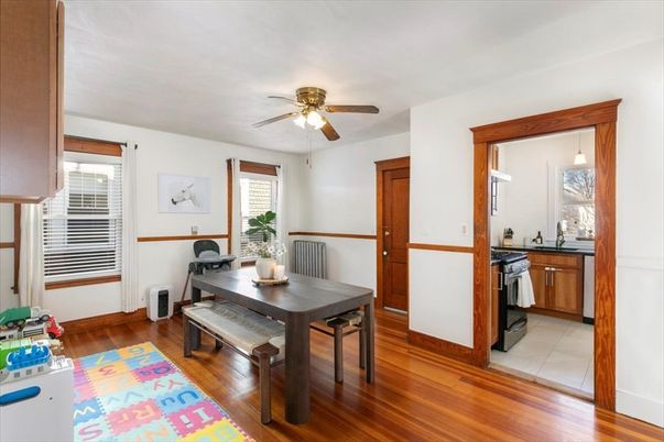 Dining room, Interior, Kitchen, Pendant Lights, Wood Texture Flooring