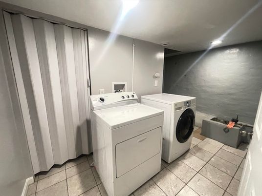 Interior, Recessed Lighting, Washer
