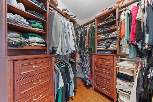 Interior, Walk-in Closets, Wood Texture Flooring