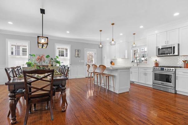 Dining room, Interior, Kitchen, Pendant Lights, Recessed Lighting, Stainless Steel Appliances, Wood Texture Flooring