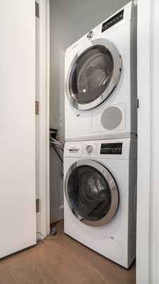 Interior, Utility Closets, Washer, Wood Texture Flooring
