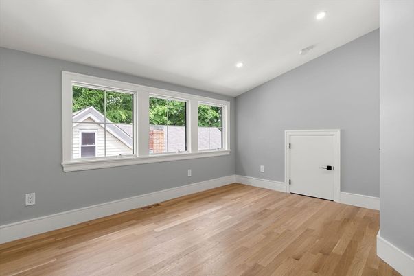 Empty room, Interior, Recessed Lighting, Wood Texture Flooring