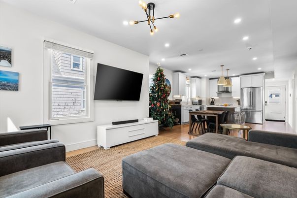 Dining room, Interior, Kitchen, Living room, Pendant Lights, Recessed Lighting, Stainless Steel Appliances, Wood Texture Flooring