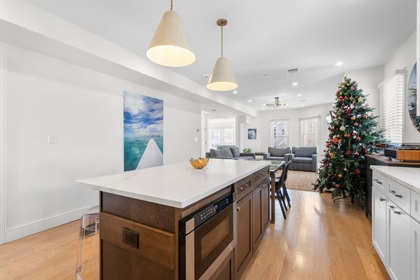 Interior, Kitchen, Living room, Pendant Lights, Recessed Lighting, Wood Texture Flooring