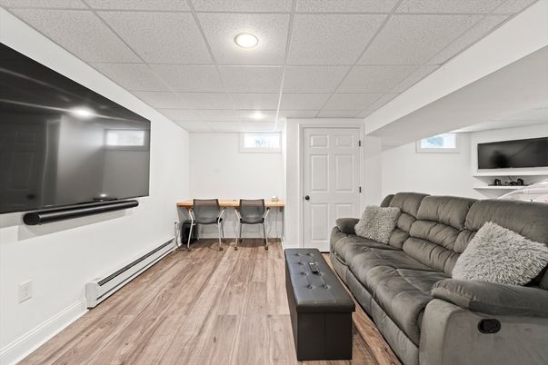 Interior, Living room, Recessed Lighting, Wood Texture Flooring