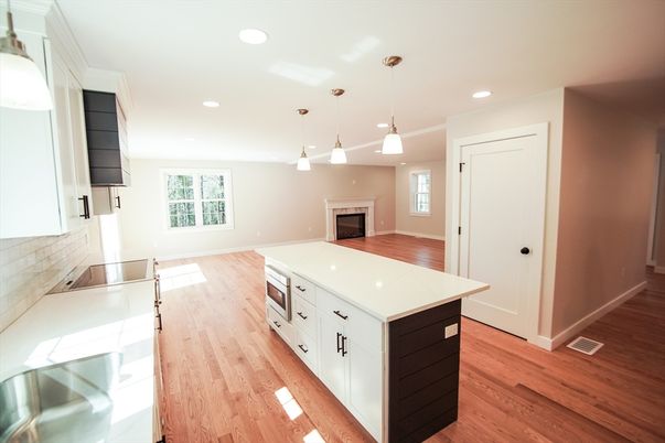 Fireplace, Interior, Kitchen, Pendant Lights, Recessed Lighting, Wood Texture Flooring