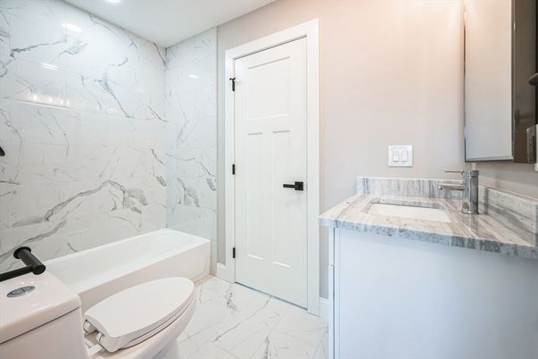 Bathroom, Interior, Marble, Marble Walls, Recessed Lighting