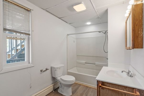Bathroom, Interior, Recessed Lighting, Wood Texture Flooring