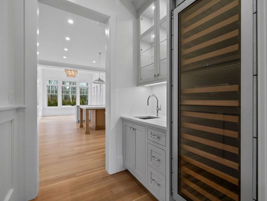 Interior, Pendant Lights, Recessed Lighting, Wood Texture Flooring