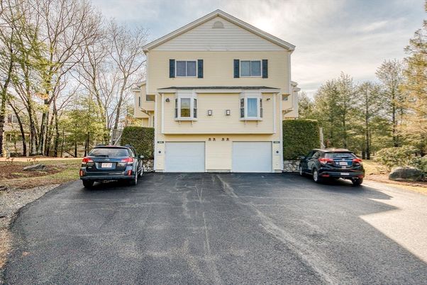 Attached, Exterior, Facade, Raised Ranch