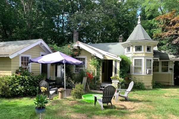 Backyard, Exterior, Facade, Queen Anne Victorian