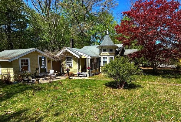 Backyard, Exterior, Facade, Queen Anne Victorian