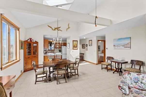 Chandelier, Dining room, Interior, Kitchen, Pendant Lights