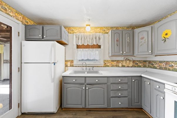 Interior, Kitchen, Wood Texture Flooring