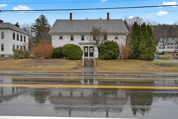 Exterior, Facade, Cape Cod