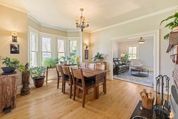Chandelier, Dining room, Interior, Living room, Wood Texture Flooring
