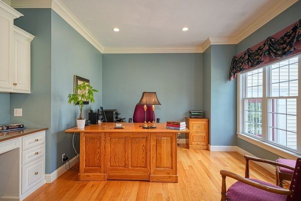 Home Office, Interior, Recessed Lighting, Wood Texture Flooring