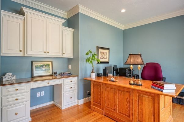 Home Office, Interior, Recessed Lighting, Wood Texture Flooring