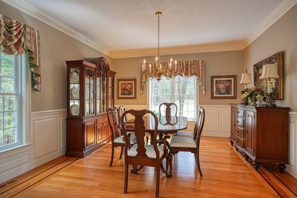Chandelier, Dining room, Interior, Wood Texture Flooring