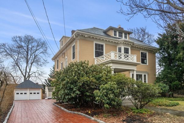 Detached Garage, Exterior