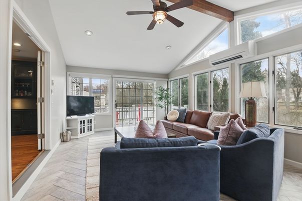 Interior, Living room, Recessed Lighting, Wooden Beams, Wood Texture Flooring