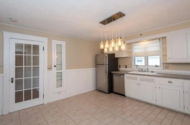 Interior, Kitchen, Pendant Lights
