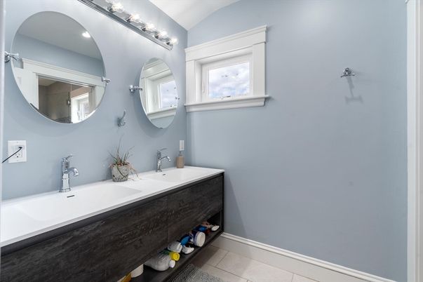 Bathroom, Dual Sink Vanities, Interior