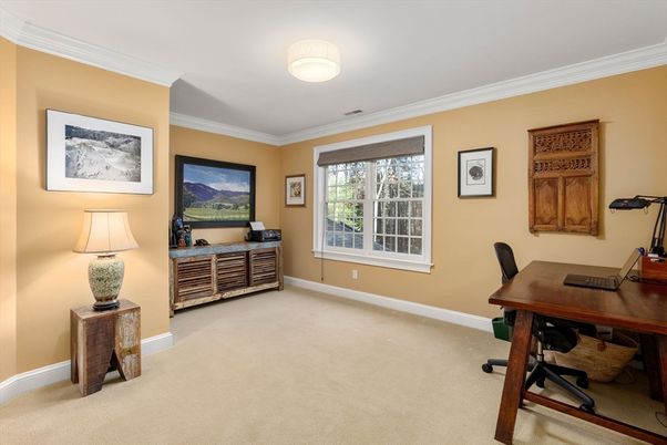 Home Office, Interior