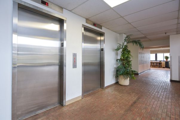 Elevator, Interior