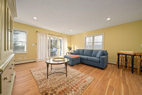 Dining room, Interior, Living room, Recessed Lighting, Wood Texture Flooring