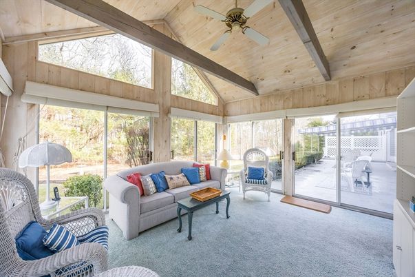 Interior, Living room, Sun Room, Wooden Beams, Wooden Ceilings