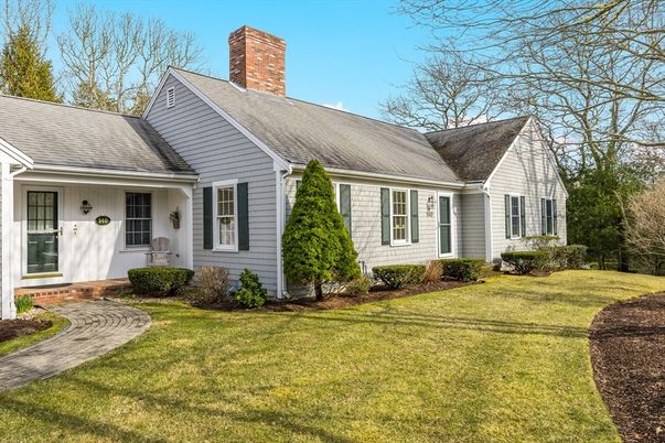 Backyard, Exterior, Facade, Cape Cod